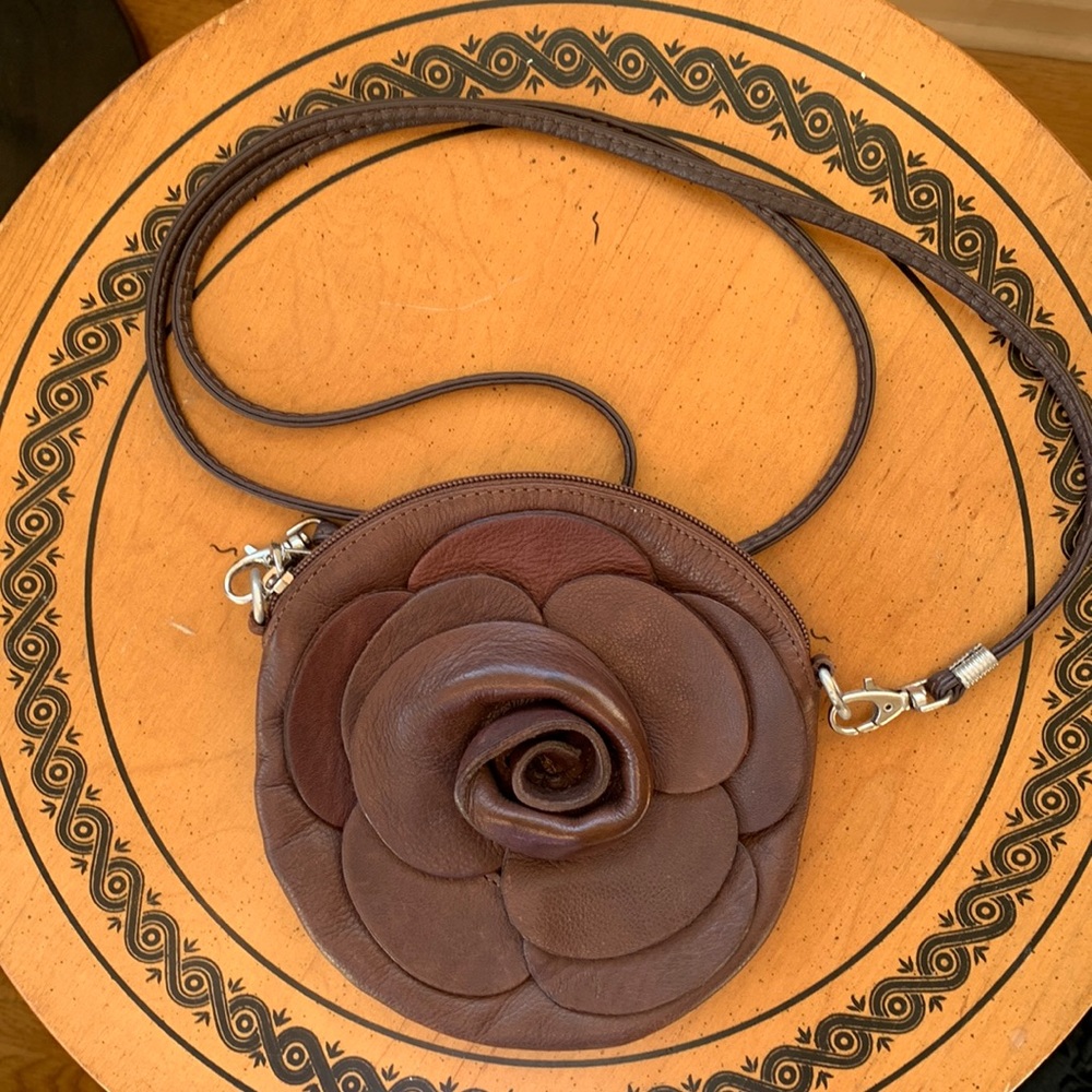 GENUINE LEATHER, made in Italy crossover purse. 7”by 7”
